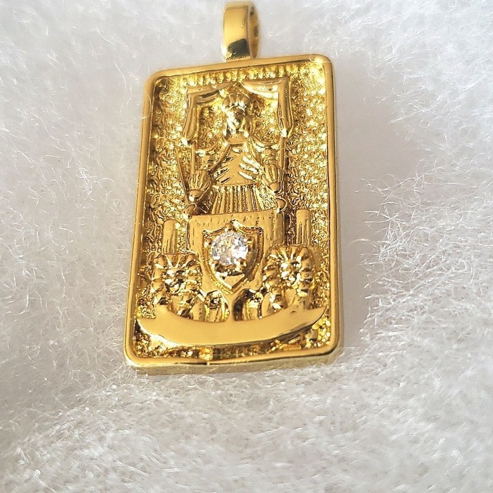 The Chariot, Tarot card pendant